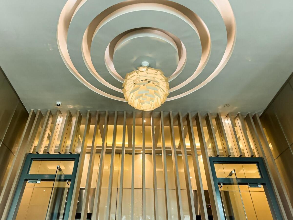 Sky Klcc Premium *